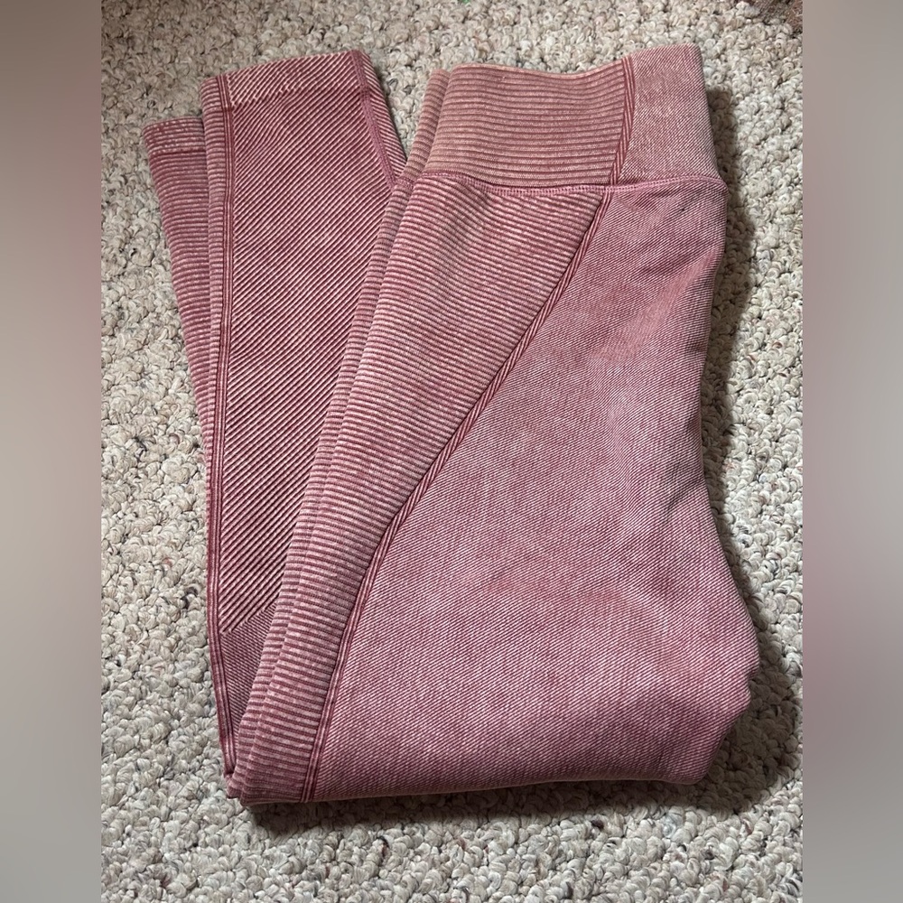 aerie Women’s Ribbed Rose Pink Leggings